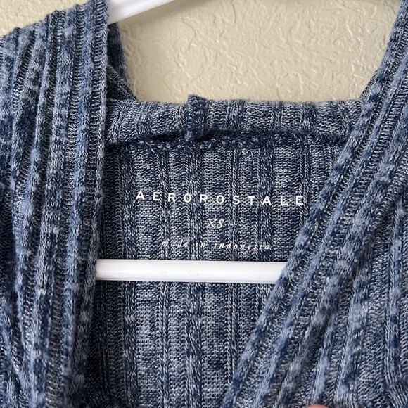 Aeropostal Cropped Hoodie Sweater - Picture 2 of 4